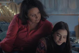 M jak miłość odc. 1805. Marysia (Małgorzata Pieńkowska), Basia (Karina Woźniak)