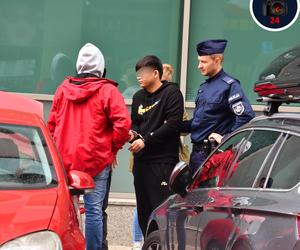 Pościg w centrum Warszawy. Uzbek zwiewał policji czerwonym volkswagenem
