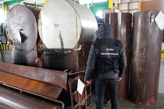 Żednia. KAS zlikwidowała leśną bimbrownię