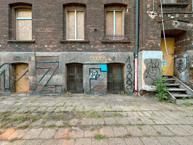 Zabytkowe famuły Izraela Poznańskiego w Łodzi 