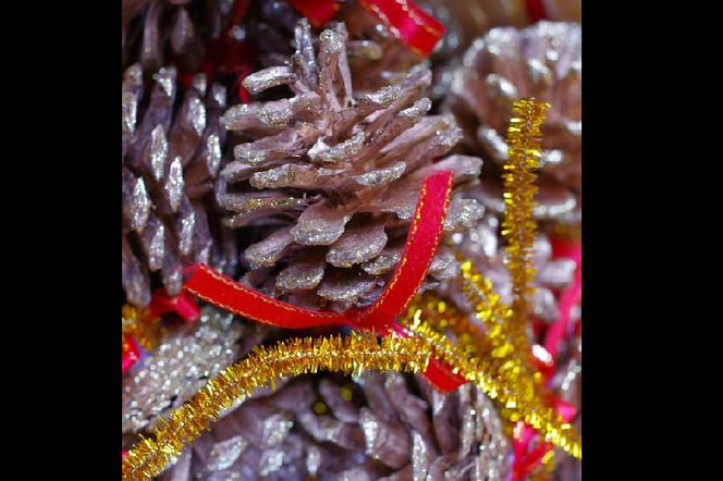 ozdoby choinkowe z szyszki