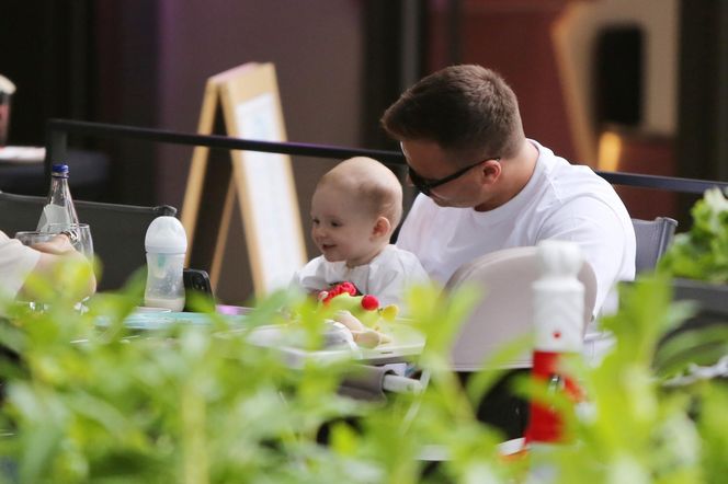 Marcin Hakiel z Dominiką  Serocką w studiu tatuaży