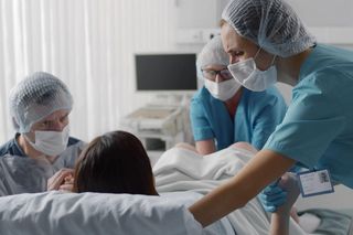 Chiny chcą znieczulenia dla rodzących. W wysokorozwiniętych krajach to standard, a w Polsce?