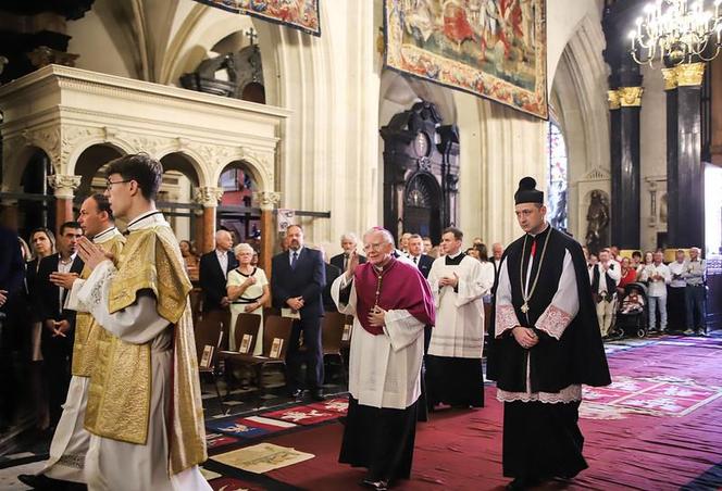 Kraków. Abp Marek Jędraszewski wyświęcił nowych księży. Chętnych więcej niż rok temu