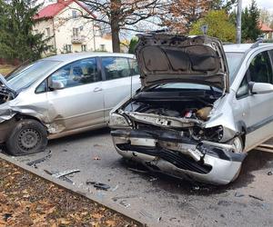 Kompletnie pijany wiózł trójkę dzieci! Sześć osób w szpitalu po wypadku w Milanówku