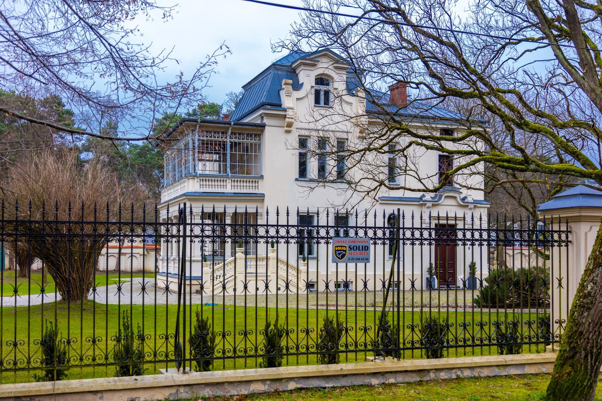 Konstancin-Jeziorna. Zabytkowe wille odzyskują dawny blask - zobacz wyremontowane rezydencje