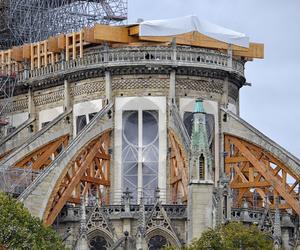 Katedra Notre Dame w Paryżu w trakcie odbudowy