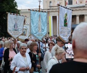 75 lat temu obraz Matki Boskiej w Lublinie zapłakał. Wierni uczcili rocznicę „Cudu lubelskiego” procesją różańcową