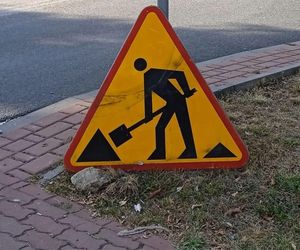 Przebudowa ulicy Lwowskiej w Tarnowie zalicza coraz większy poślizg. Wciąż nie wiadomo, kiedy prace ruszą pełną parą