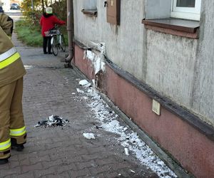 W Wąchocku auto osobowe wjechało w dom