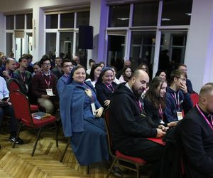 “Jesteśmy powołani do życia i miłości”. XXI Krajowe Forum Duszpasterstwa Młodzieży w Zembrzycach
