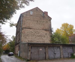 Opuszczona zabytkowa kamienica przy ul. Sienkiewicza w Białymstoku