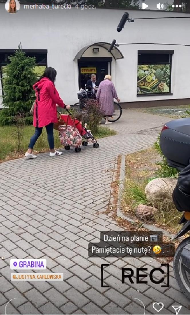 M jak miłość po wakacjach 2023. Barbara (Teresa Lipowska), Józef Modry (Stefan Friedmann), Ola (Justyna Karłowska), Gabrysia (Sara Lesiczka) na planie