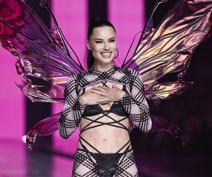 Victoria's Secret Fashion Show 2024 - Adriana Lima