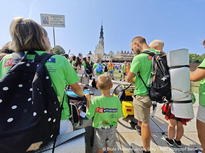 II szczyt pielgrzymkowy na Jasną Górę. Więcej pątników niż w zeszłym roku