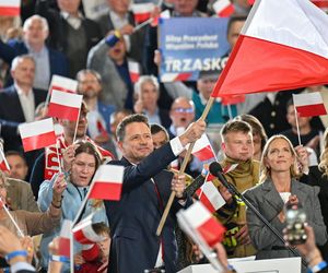 Trzaskowski cały w emocjach! Co za przemówienie! Tłum oszalał