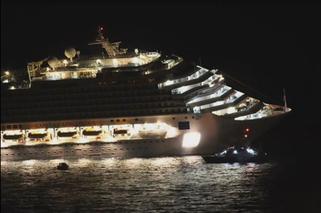 WŁOCHY: Gigantyczny wycieczkowiec Costa Concordia ZATONĄŁ - są ZABICI, RANNI, ZAGINIENI - ZDJĘCIA + YouTube!