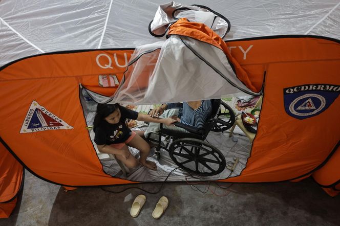 Supertajfun w Filipinach. Dwie osoby zginęły, ponad milion ewakuowanych