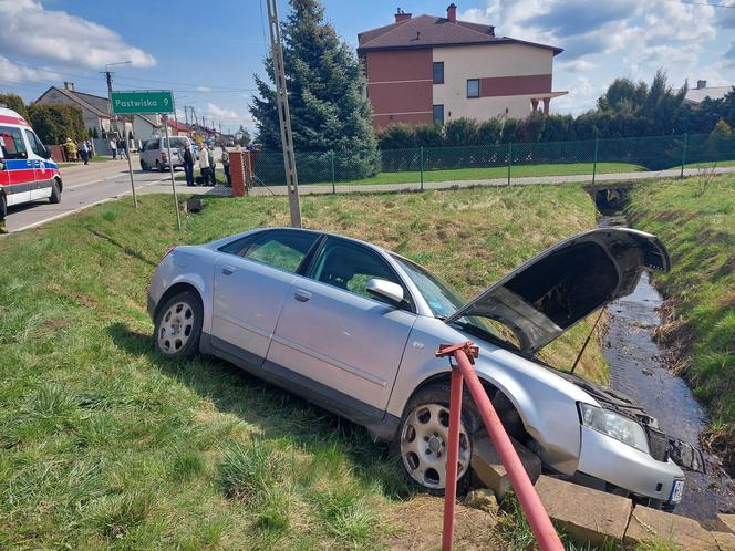 Wypadek w Tychowie. Poszkodowany kierowca Audi 