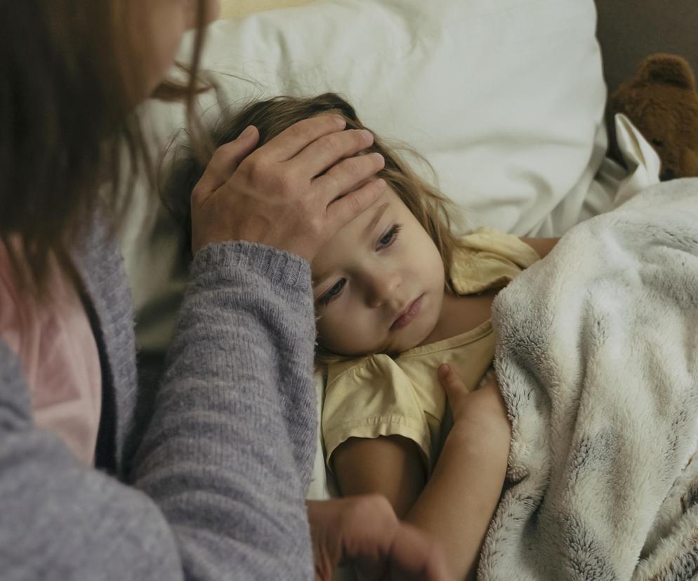 Kolejna choroba zakaźna rośnie w siłę. Szczególnie niebezpieczna dla dzieci