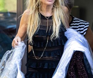 Monika Olejnik. W falbanach pogubiła pranie