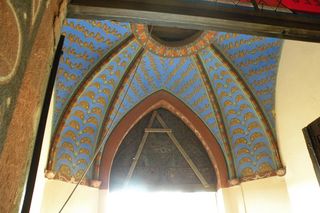 Niezwykła wieś na Warmii tylko 8 km od Olsztyna. Wyróżnia ją charakterystyczny układ budynków