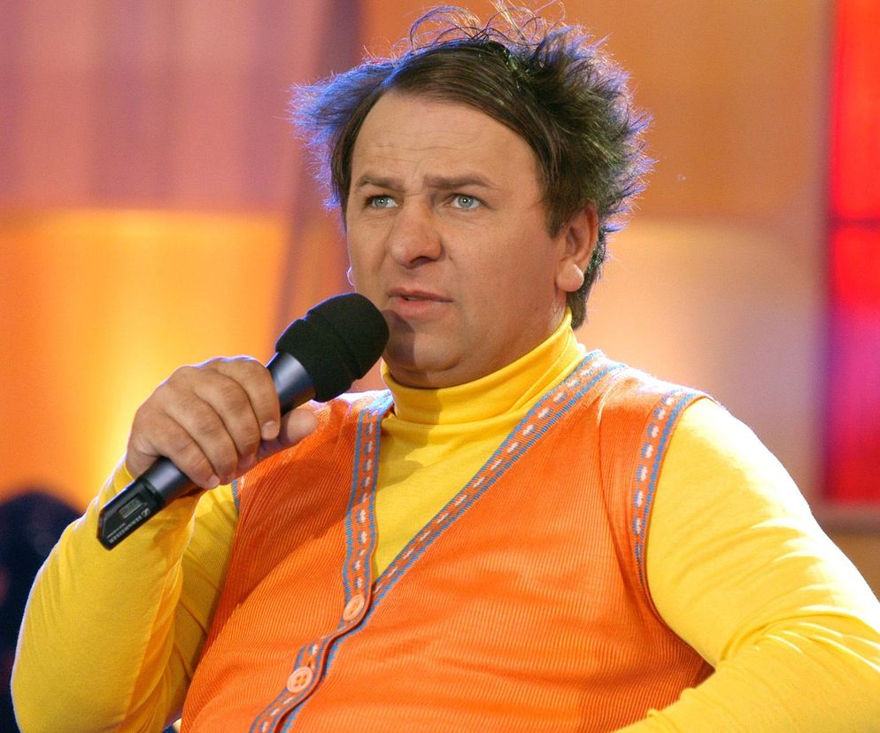 Grzegorz Halama nagle zniknął z show-biznesu. Nie do wiary, jak dziś wygląda znany kabareciarz