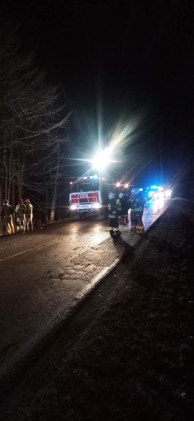 Tragiczny wypadek. Nie zyje 16-latka, jej koledzy walczą o życie