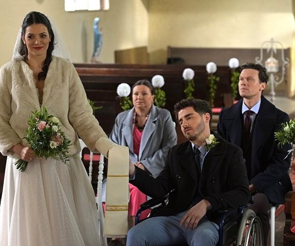 Pierwsza miłość, odcinek 3830. Kacper (Damian Kulec), Basia (Anna Jarosik)