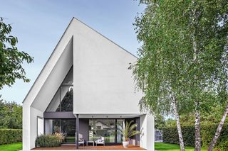 Jak uchronić dom przed upałem? Architektki radzą, na co zwrócić uwagę przy projektowaniu