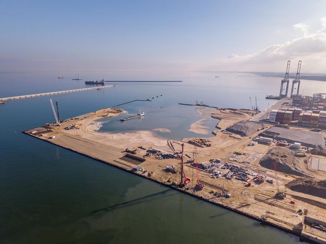 Budowa terminalu T5 Baltic Hub