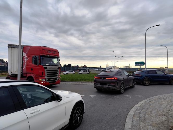 Kraków stanął w korkach. Drogi dojazdowe zablokowane