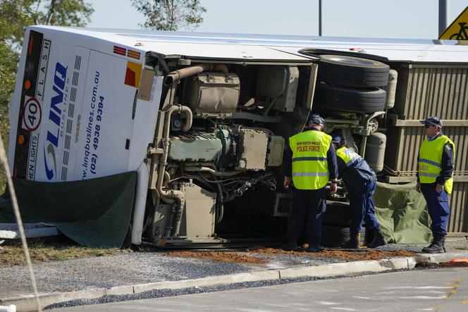 Tragiczny wypadek autokaru w Australii. Nie żyją goście weselni