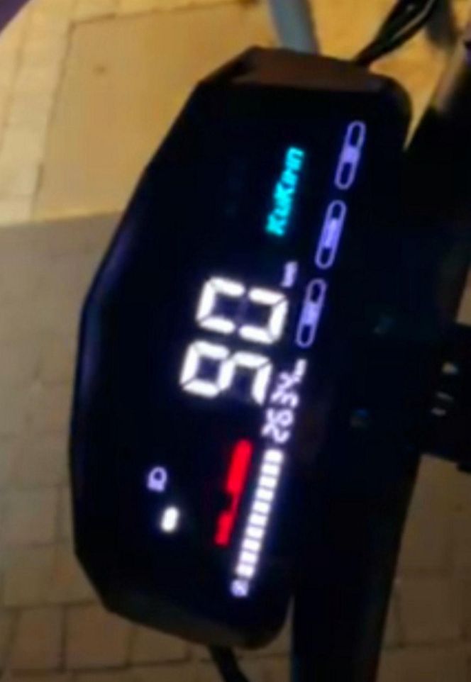 Szaleńczy rajd hulajnogą w Koszalinie. 15-latek gnał 90 km/h, uciekając przed policją!