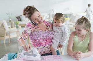 Porządki w mieszkaniu: jak i czym czyścić mieszkanie, w którym jest niemowlę