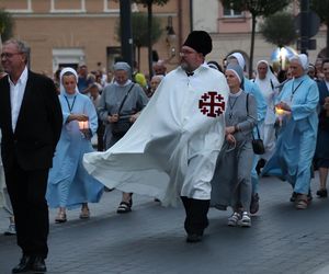 76. rocznica Cudu Lubelskiego. Procesja różańcowa w centrum Lublina