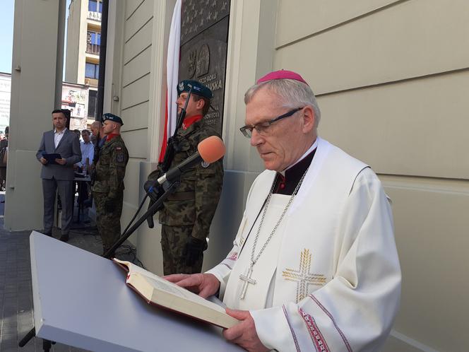 Odsłonięcie tablicy upamiętniającej 100-lecie Cudu nad Wisłą