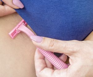 Depilacja okolic bikini może skończyć się opryszczką. Ekspert ostrzega