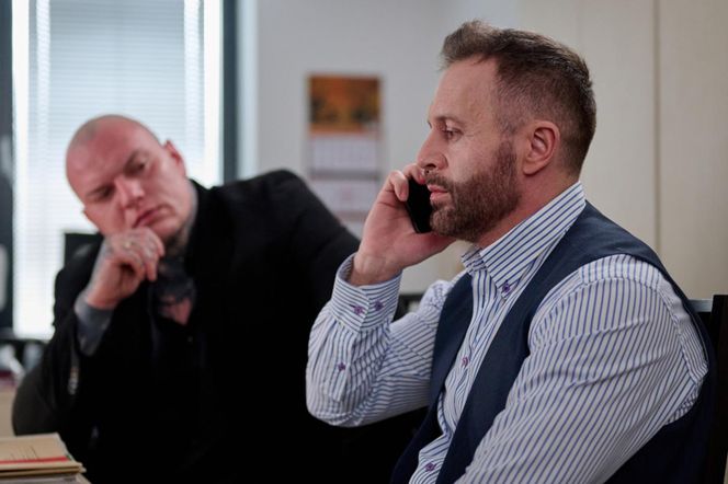 Na Wspólnej, odcinek 3972: Jakub odda swoją restaurację gangsterowi Kisiela! Nie posłucha Igi i zapłaci za to najwyższą cenę? – ZDJĘCIA