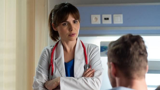 Koniec Na dobre i na złe. Hania dostanie niemoralną propozycję od policjanta Korbana w 813 odcinku - ZWIASTUN