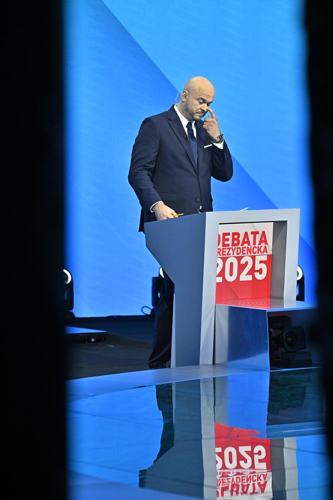 Ostatnie chwile przed debatą kandydatów