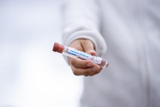 Szpital w woj. lubelskim ogranicza odwiedziny u pacjentów. Powodem wzrost zachorowań na Covid-19 