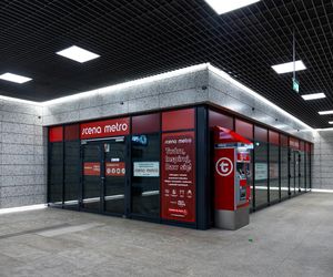 Scena Metro na stacji M2 Bródno w Warszawie