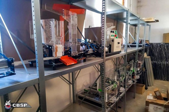 CBSP rozbiło gang producentów papierosów.