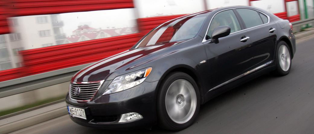 Lexus LS 600H