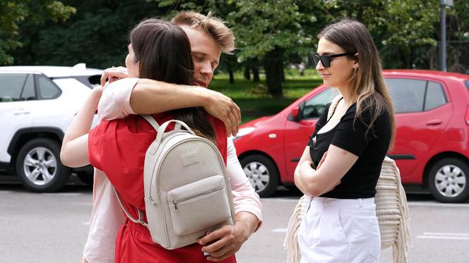 Barwy szczęścia, odcinek 2540: Klara (Olga Jankowska), Patryk (Konrad Skolimowski), Agata (Natalia Zambrzycka)