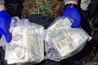 Policjanci złapali oszusta 