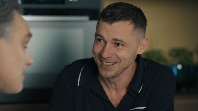 Barwy szczęścia, odcinek 3172. Karol (Jan Wieczorkowski), Darek (Andrzej Niemyt)