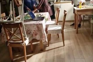 M jak miłość. Wnętrze domu w Grabinie