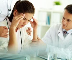 Migrena miesiączkowa: objawy i leczenie, domowe sposoby